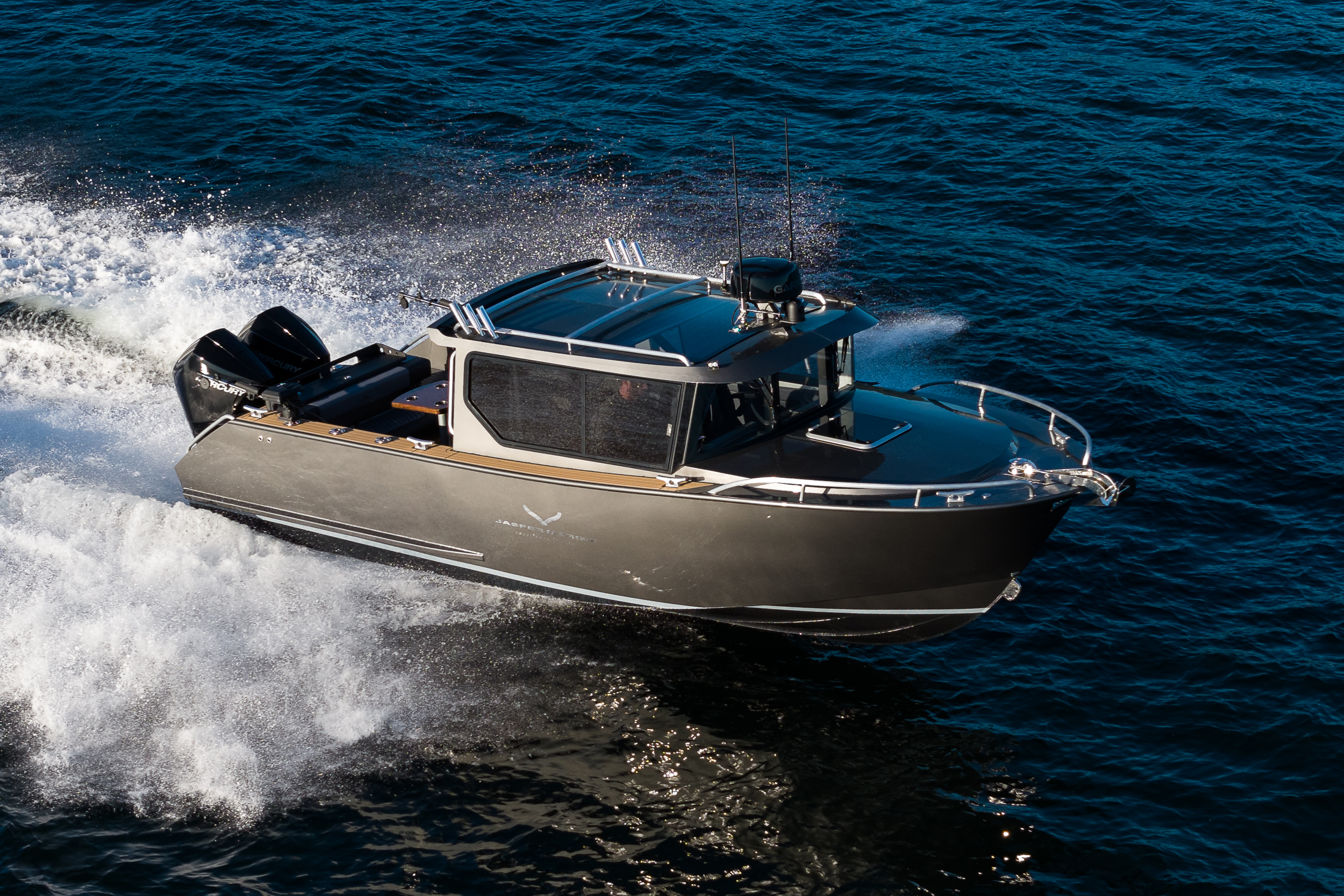 フイッシュボーン オパール Jasper Marine | Defender 22 | Oaksmith Yachts