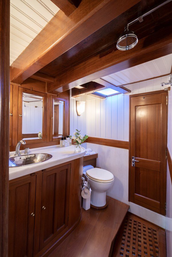 1921 MAX OERTZ 124' 9