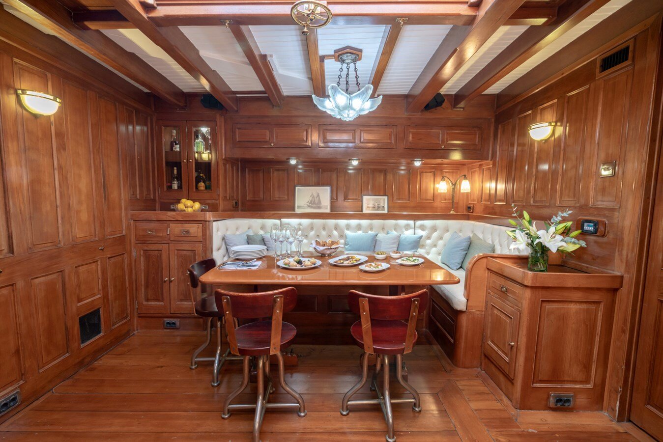 1921 MAX OERTZ 124' 9