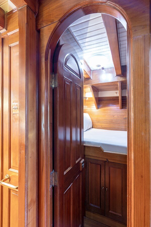 1921 MAX OERTZ 124' 9