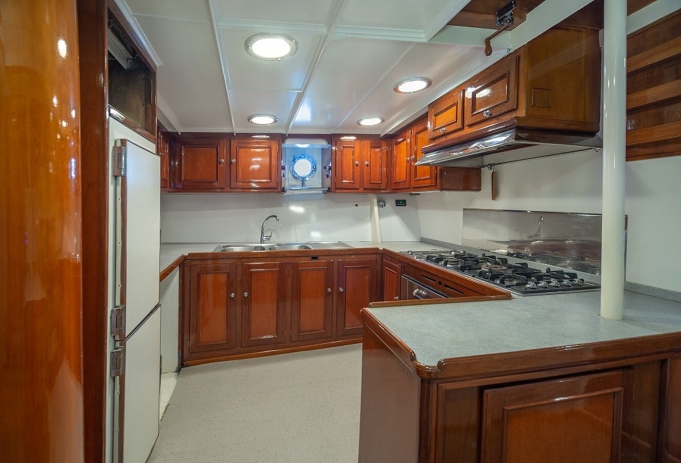 1929-camper-nicholson-118-8-5e1472