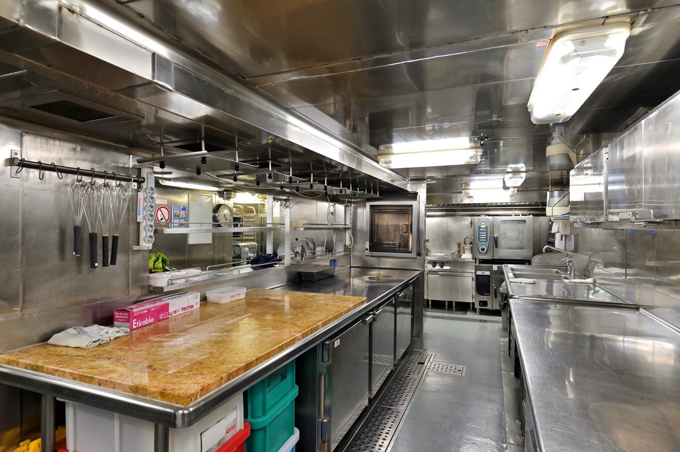 1943-canadian-vickers-325-3-b66aa0