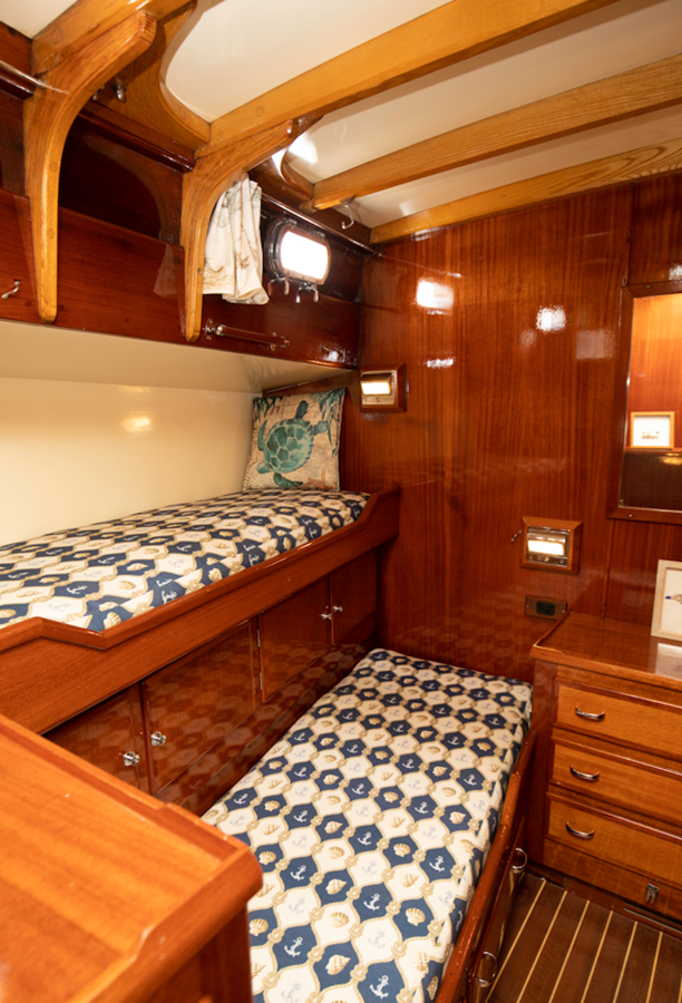 1964 CANTIERI DI PISA 68' 11