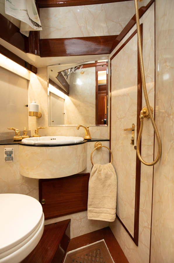 1964 CANTIERI DI PISA 68' 11