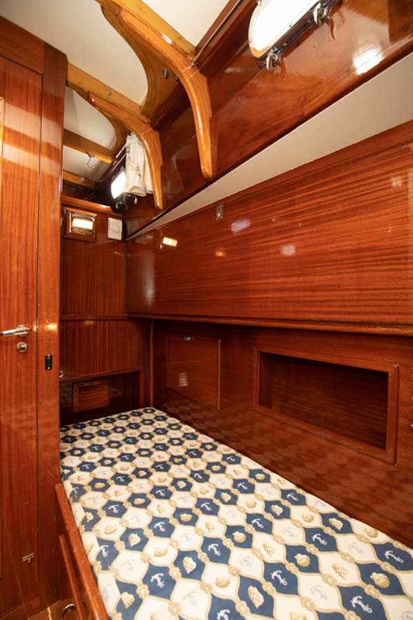 1964 CANTIERI DI PISA 68' 11