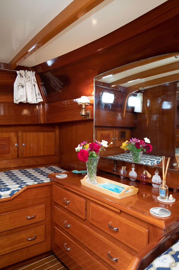 1964 CANTIERI DI PISA 68' 11