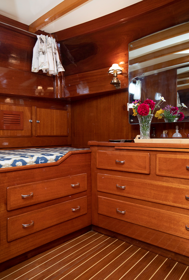 1964 CANTIERI DI PISA 68' 11