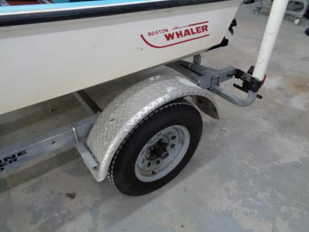 1970-boston-whaler-13-2-77d101