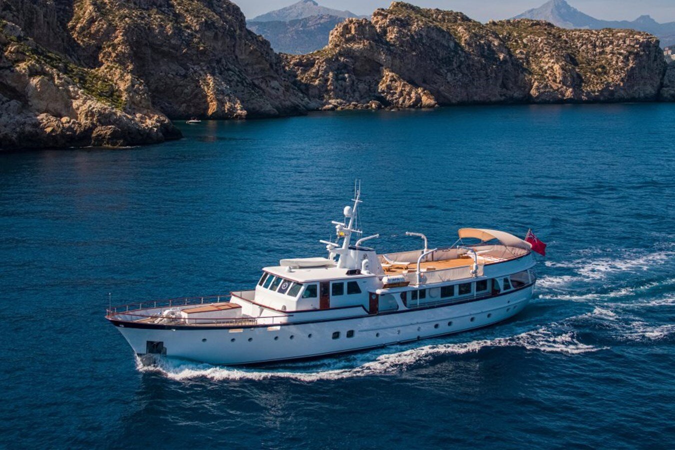 1972 FEADSHIP 105'