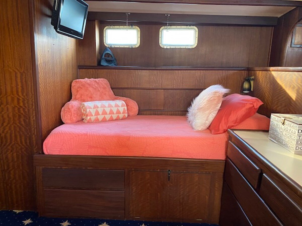 1973-hatteras-53-f22b89