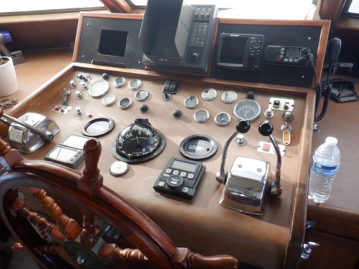 1974-hatteras-53-98b530