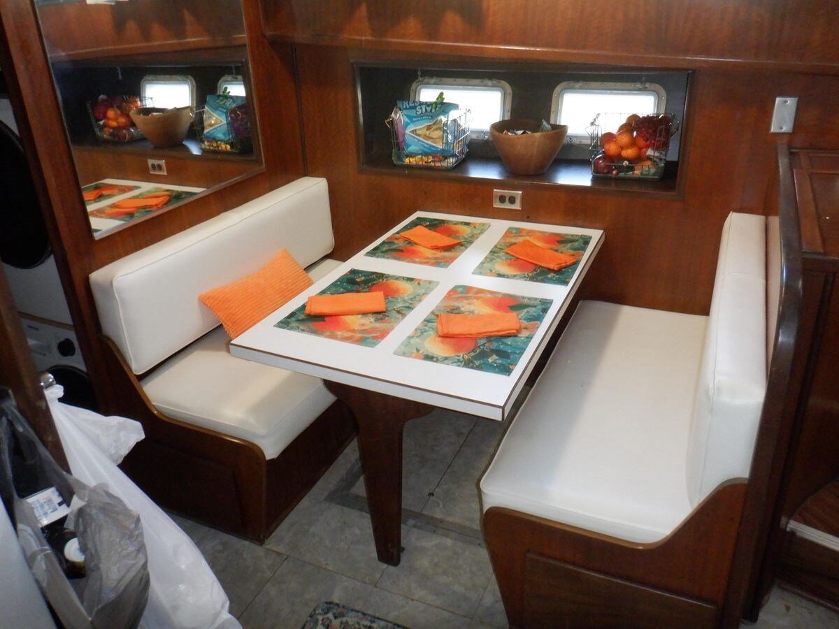 1974-hatteras-53-98b530