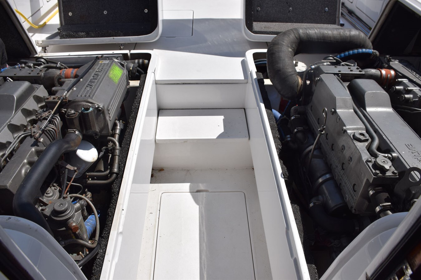 1976-bertram-31-95c5f6