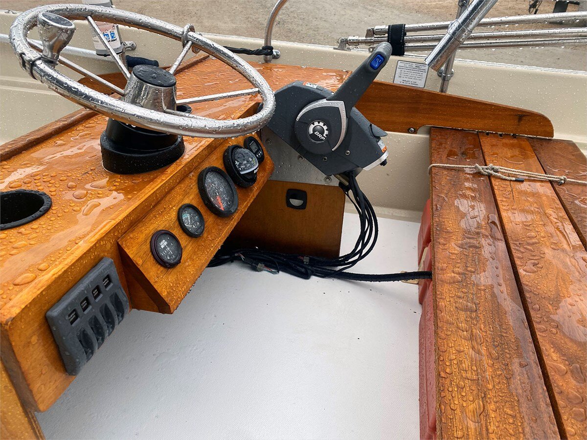 1976-boston-whaler-17-1-2f89d2