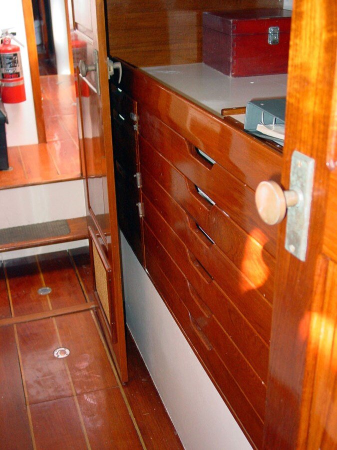 1976-bowman-57-1-ccc98e