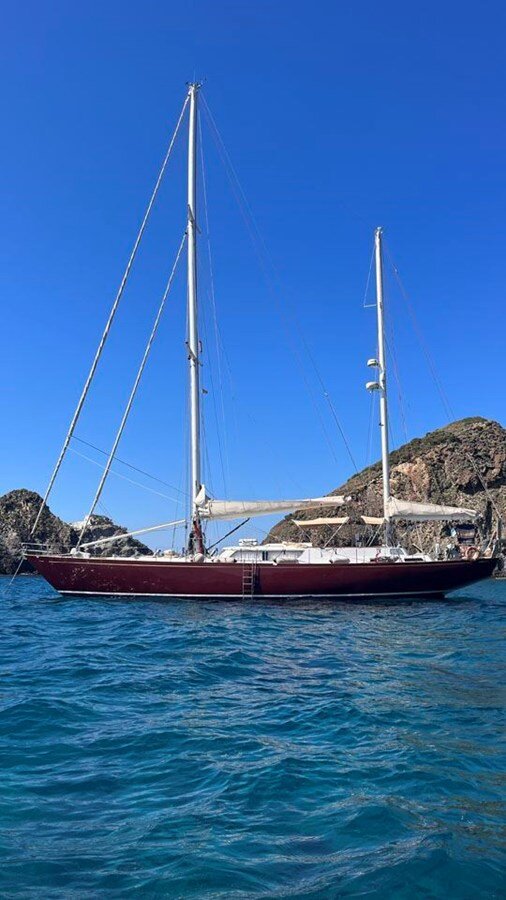 1977-camper-nicholsons-70-8-2bf33d