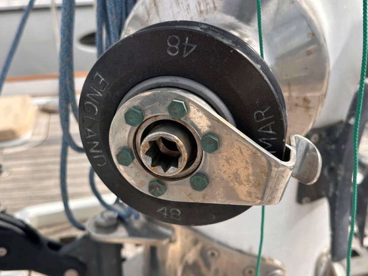 1977-camper-nicholsons-70-8-2bf33d