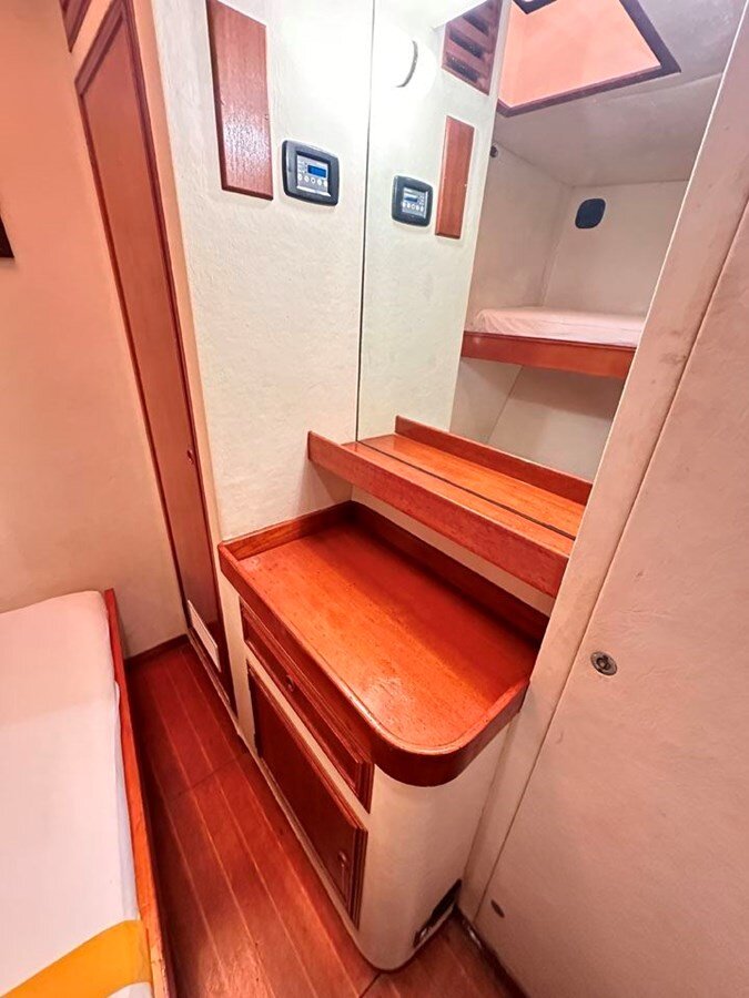 1977-camper-nicholsons-70-8-2bf33d