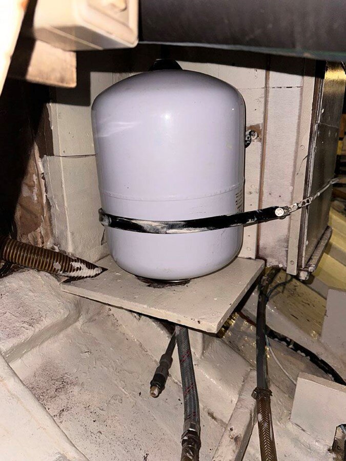 1977-camper-nicholsons-70-8-2bf33d