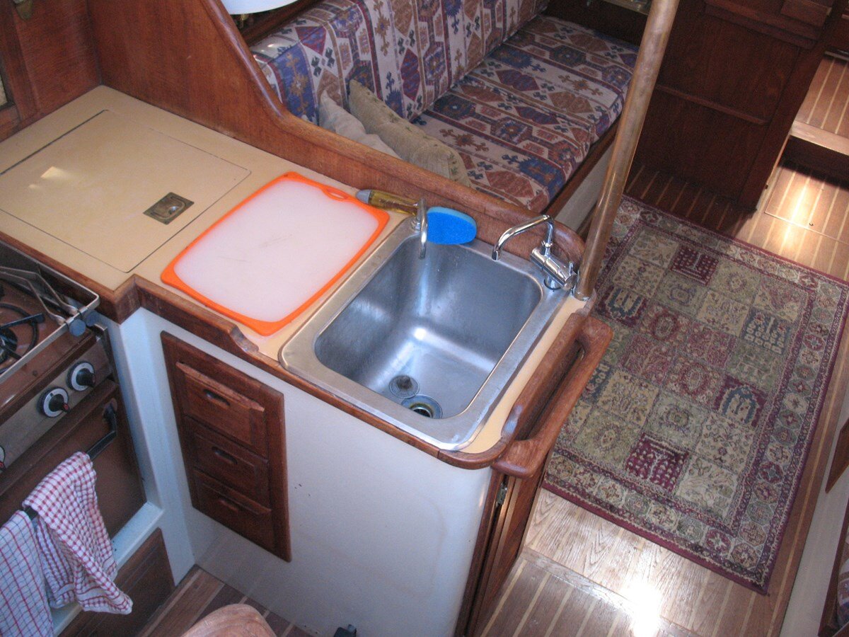 1977-downeaster-35-6-abf3c6