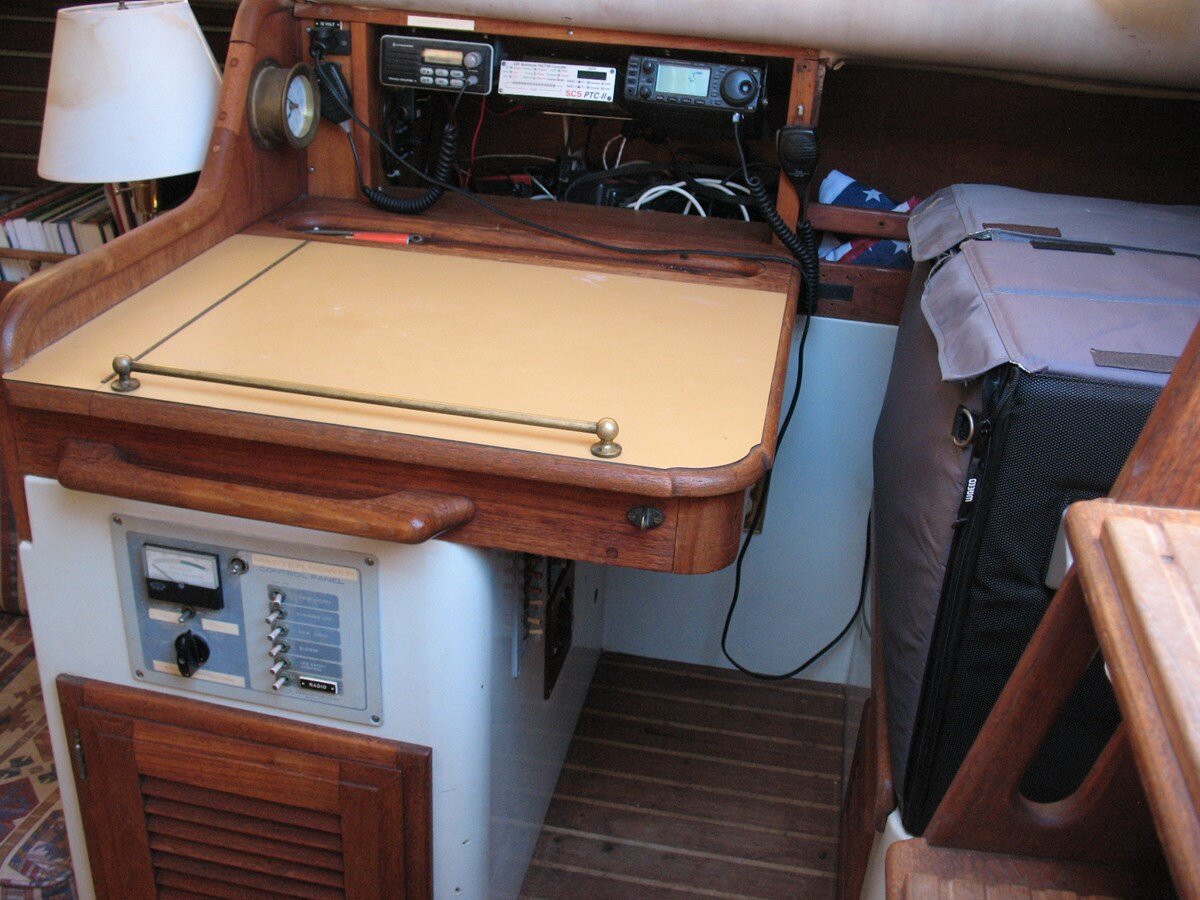 1977-downeaster-35-6-abf3c6