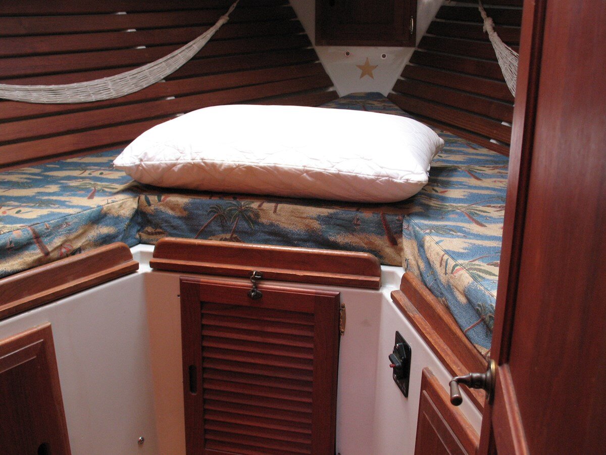 1977-downeaster-35-6-abf3c6