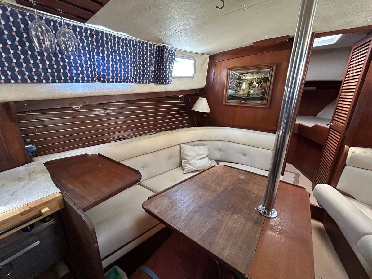 1977-fisher-37-c992da