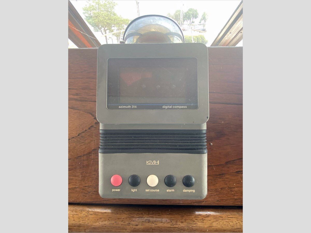 1978-hatteras-58-1-a0ba1d