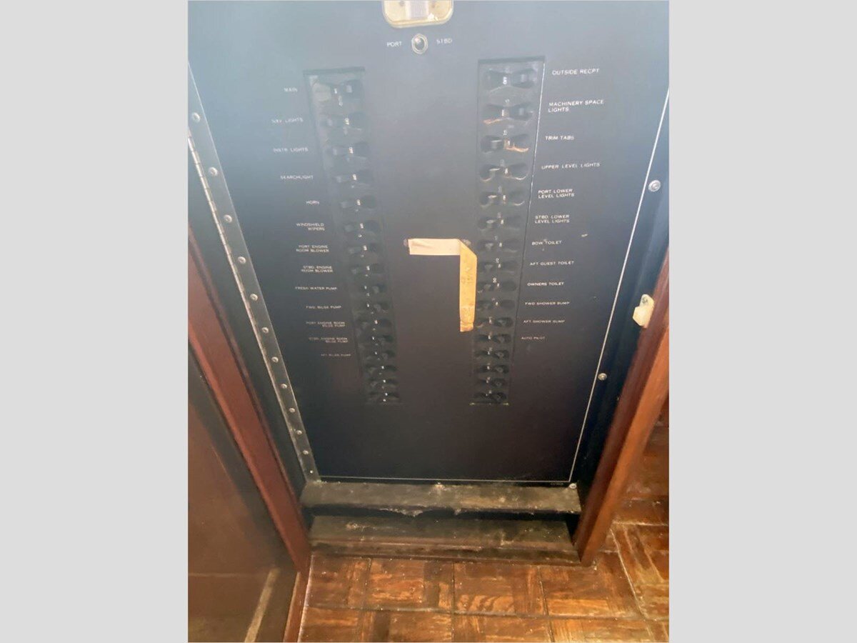 1978-hatteras-58-1-a0ba1d