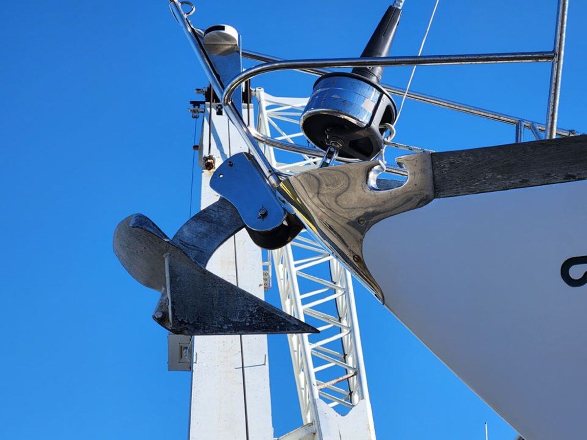 1979-hinckley-50-7-96ddae