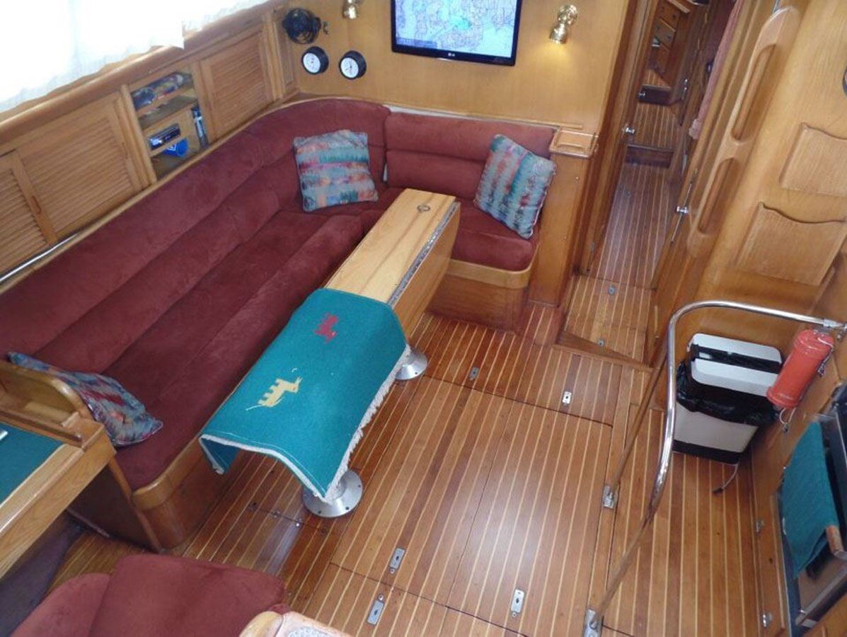 1979-hinckley-50-7-96ddae