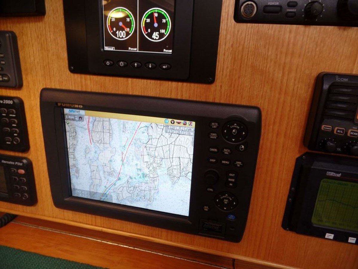 1979-hinckley-50-7-96ddae