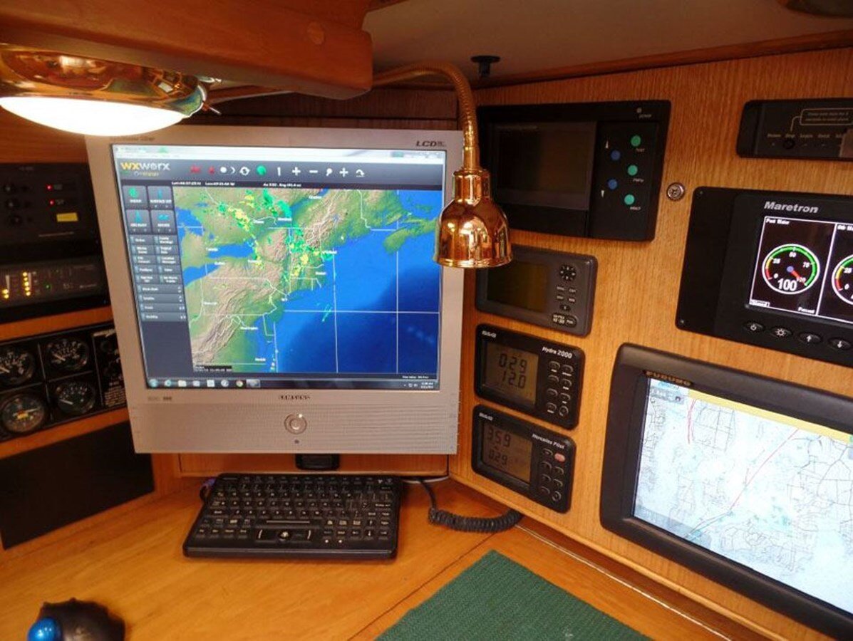 1979-hinckley-50-7-96ddae