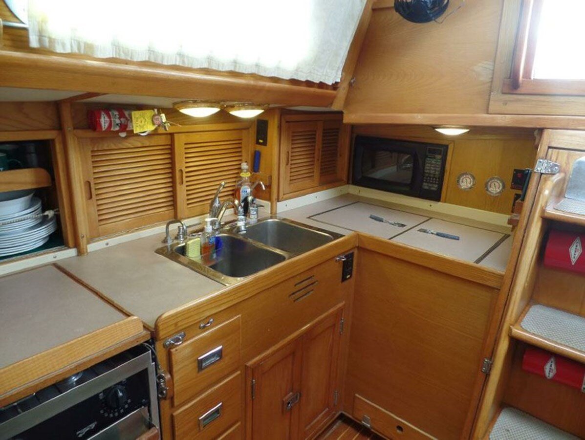 1979-hinckley-50-7-96ddae