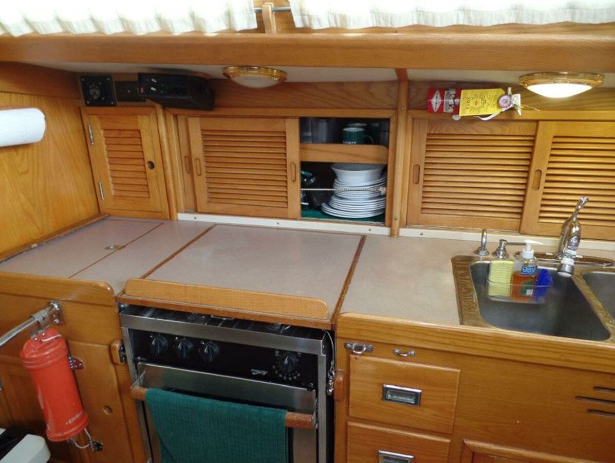 1979-hinckley-50-7-96ddae