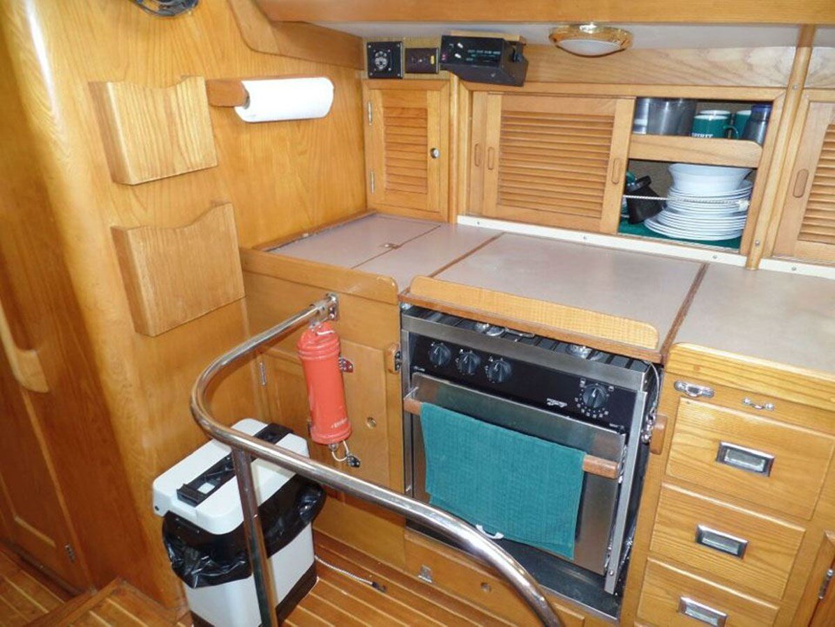 1979-hinckley-50-7-96ddae