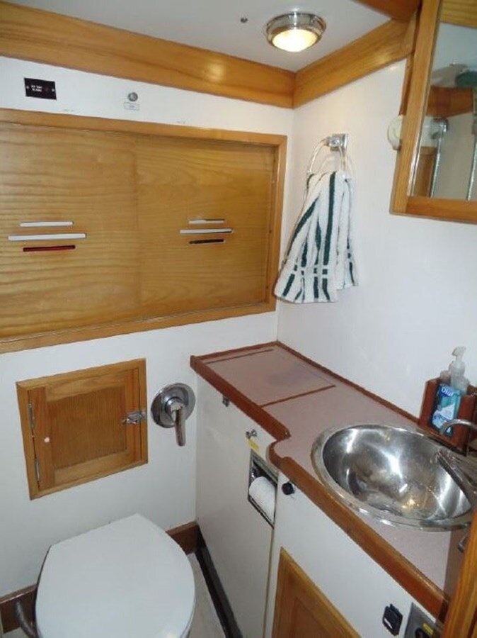 1979-hinckley-50-7-96ddae