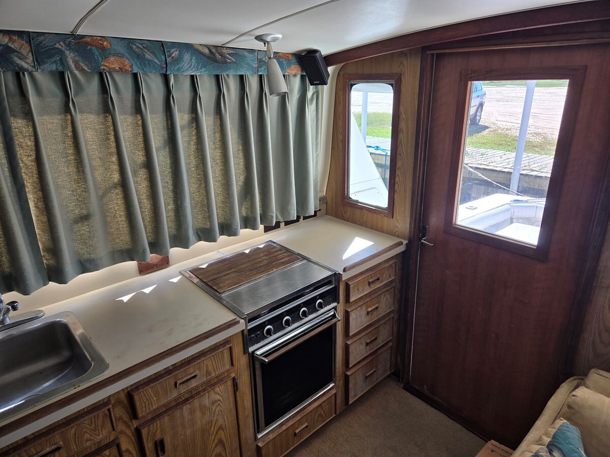 1981-bertram-38-42caf2