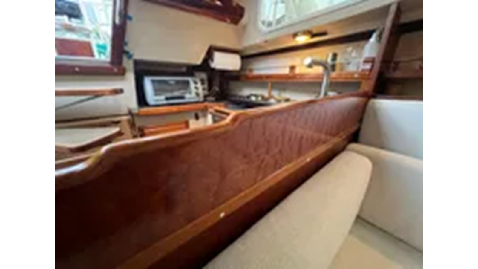 1981-catalina-32-80b70c