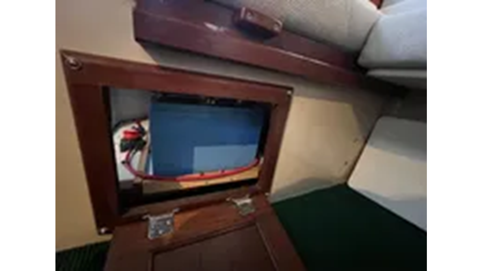 1981-catalina-32-80b70c