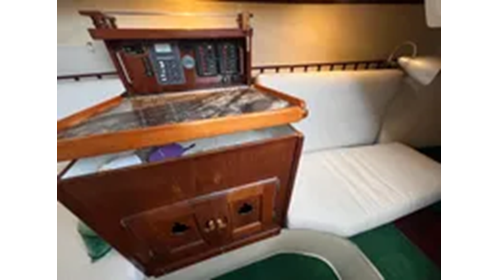 1981-catalina-32-80b70c