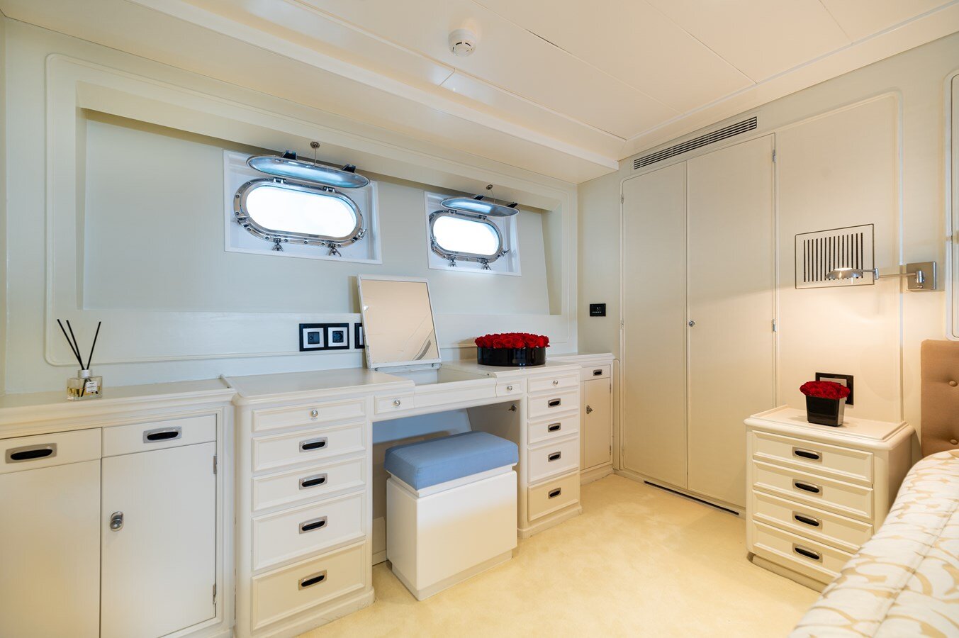 1981-hellenic-shipyards-81-3-dfb8b3