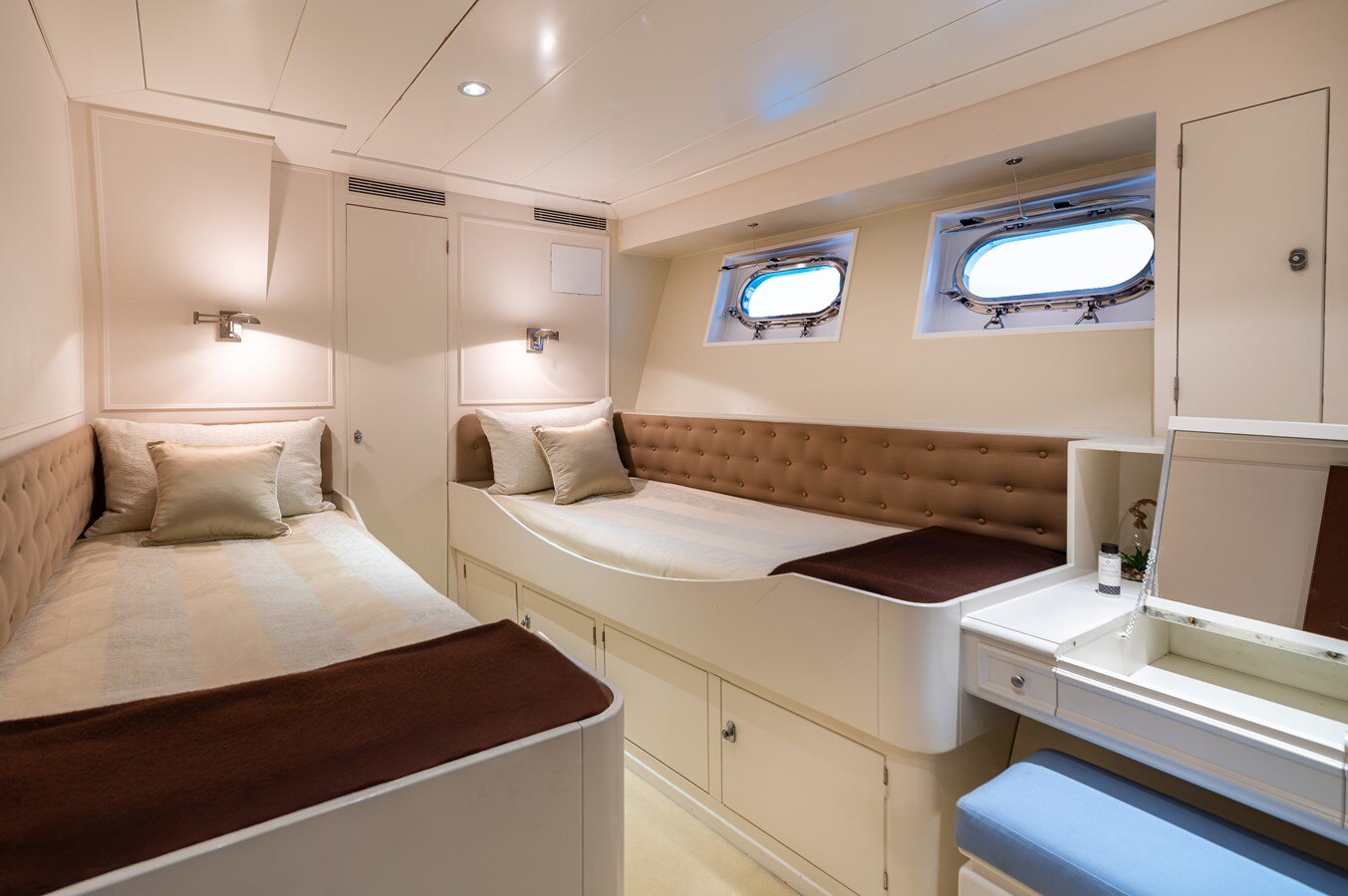 1981-hellenic-shipyards-81-3-dfb8b3