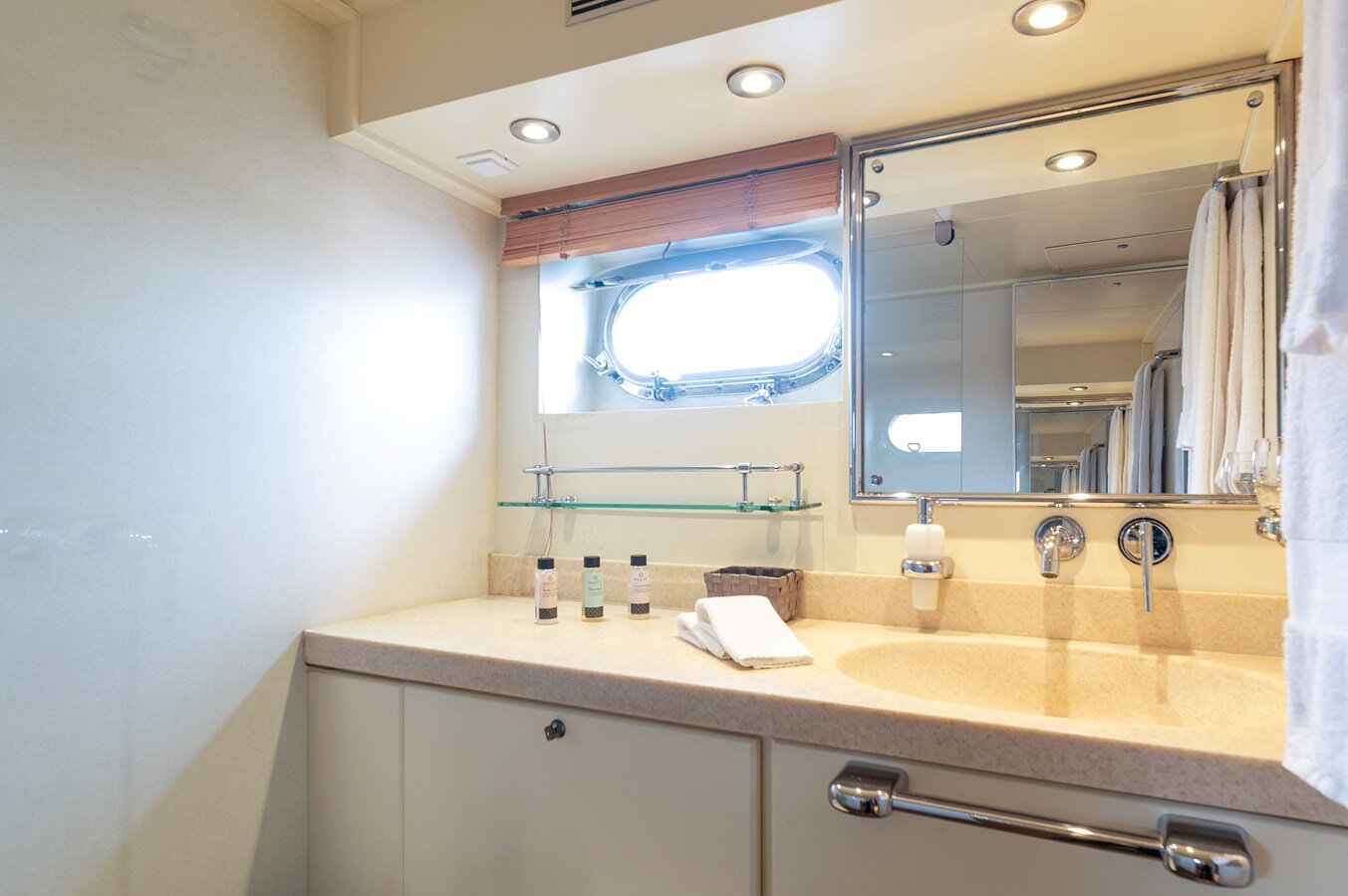 1981-hellenic-shipyards-81-3-dfb8b3