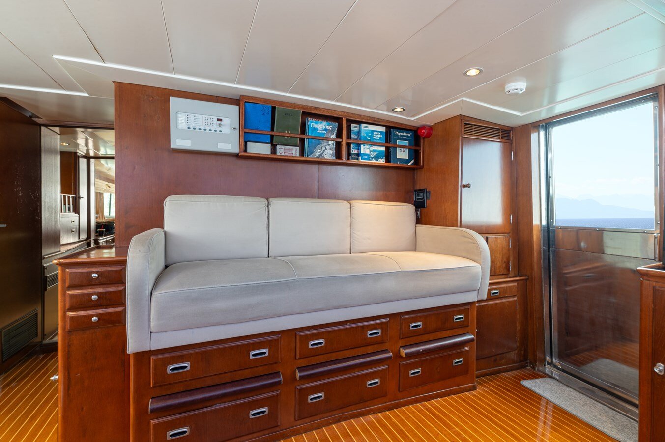 1981-hellenic-shipyards-81-3-dfb8b3