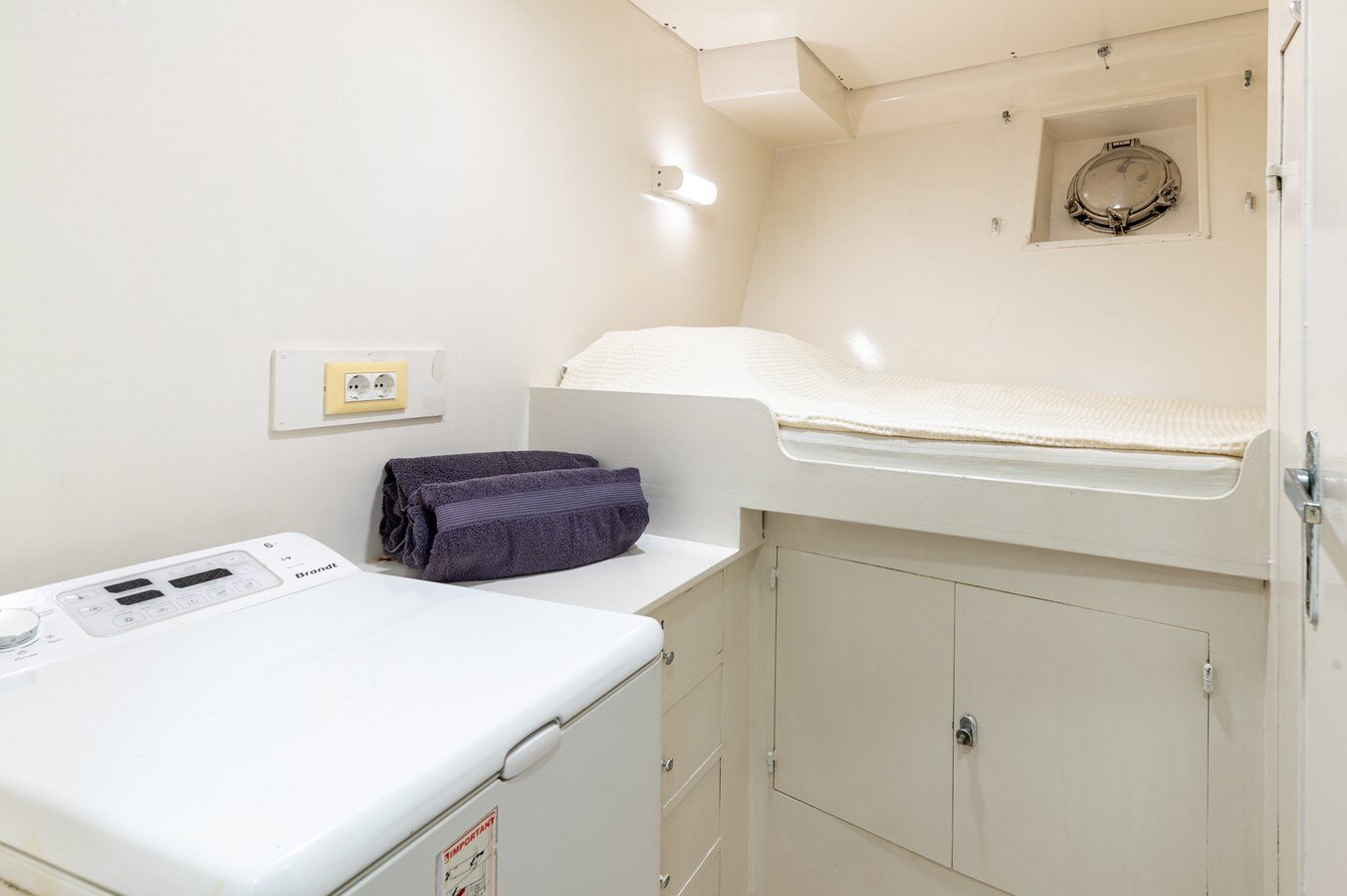 1981-hellenic-shipyards-81-3-dfb8b3