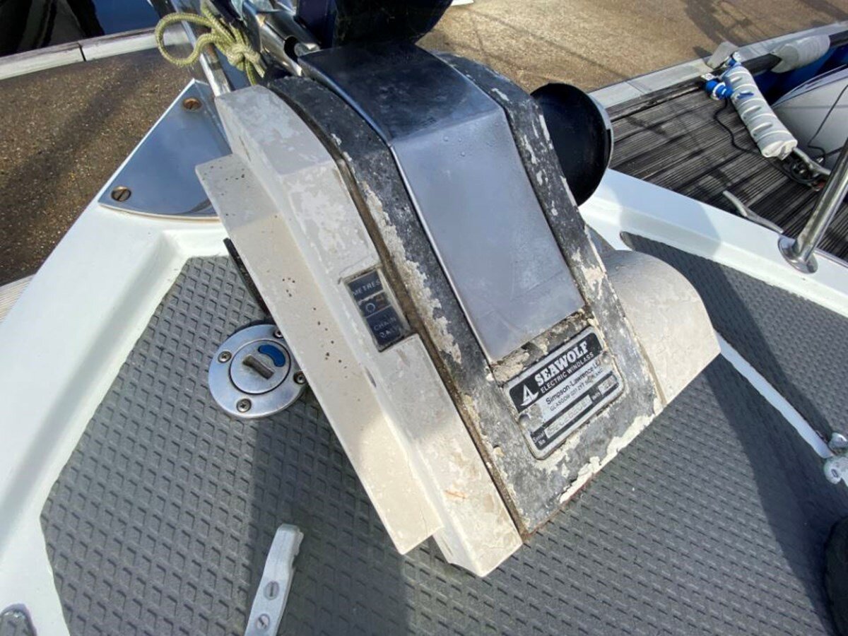 1981-james-caddy-34-5-9a5611