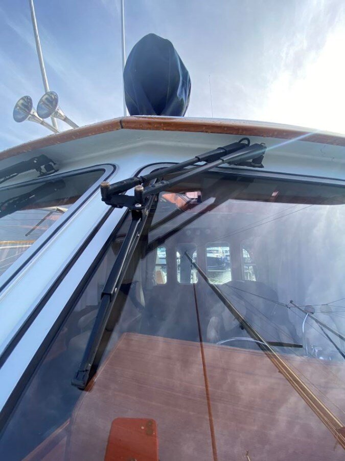 1981-james-caddy-34-5-9a5611