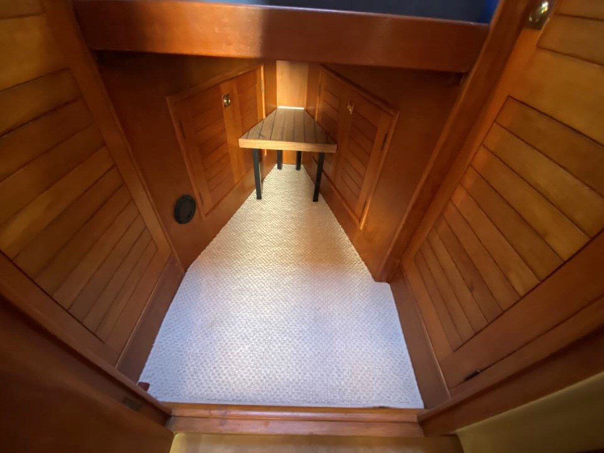 1981-james-caddy-34-5-9a5611