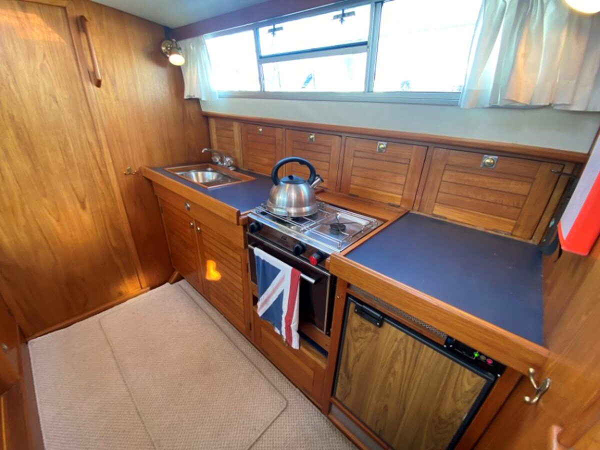 1981-james-caddy-34-5-9a5611